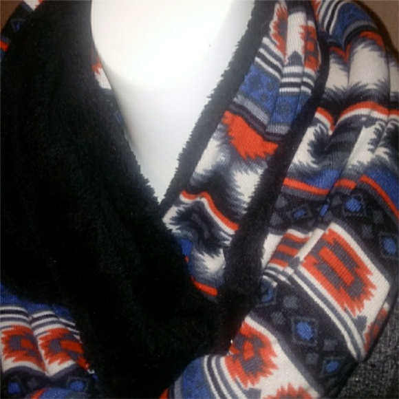 Tribal Fur-Lined Infinity Scarf - Picture 2 of 9
